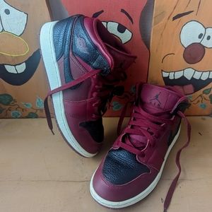 Jordan 1 Retro Mid GS Team Red Black White Size 6Y